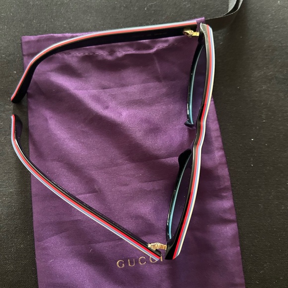 Gucci Sunglasses - Picture 3 of 8